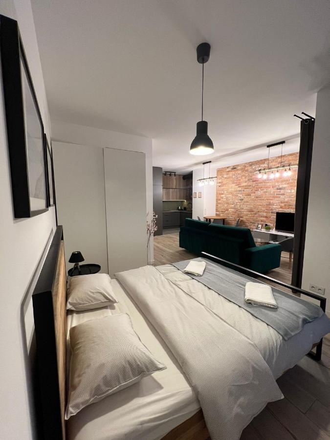 Apartament Warszawa Kolejowa Hub Expo Exteriör bild