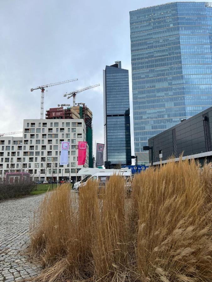 Apartament Warszawa Kolejowa Hub Expo Exteriör bild
